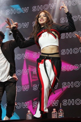 Hailee Steinfeld Poster 3312834