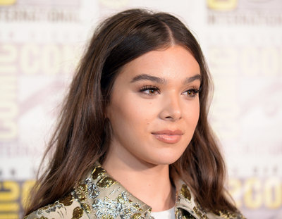 Hailee Steinfeld Poster 3729323