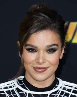 Hailee Steinfeld Poster 3729403