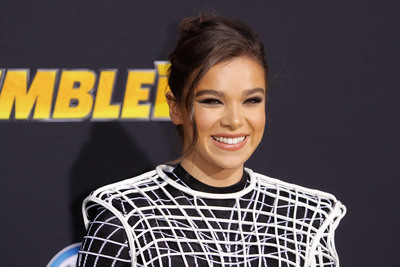 Hailee Steinfeld Poster 3729407