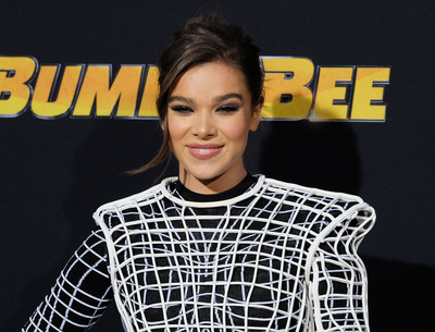 Hailee Steinfeld Poster 3729432