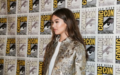 Hailee Steinfeld Poster 3729440