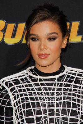 Hailee Steinfeld Poster 3729508