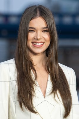 Hailee Steinfeld Poster 3729531