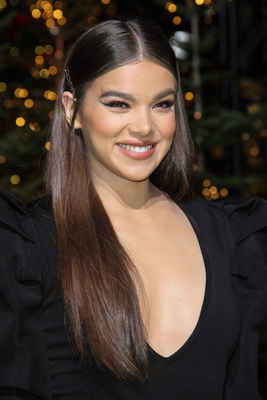 Hailee Steinfeld Poster 3729680