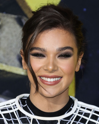 Hailee Steinfeld Poster 3729701