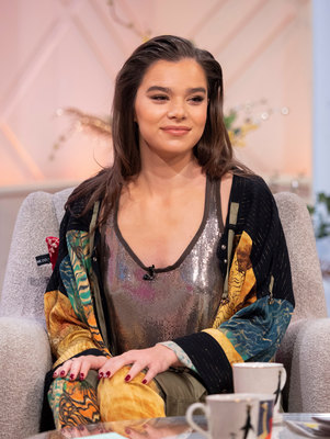 Hailee Steinfeld Poster 3729799