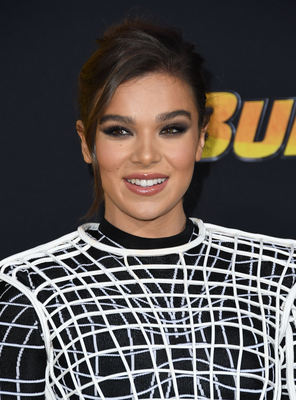 Hailee Steinfeld Poster 3729801