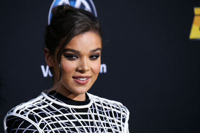 Hailee Steinfeld Poster 3729897