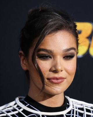 Hailee Steinfeld Poster 3729919