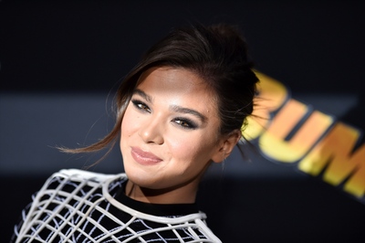 Hailee Steinfeld Poster 3729922