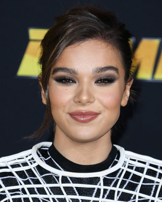 Hailee Steinfeld Poster 3730006