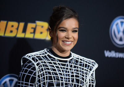 Hailee Steinfeld Poster 3730165