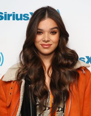 Hailee Steinfeld Poster 3730220