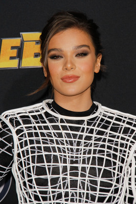 Hailee Steinfeld Poster 3730254