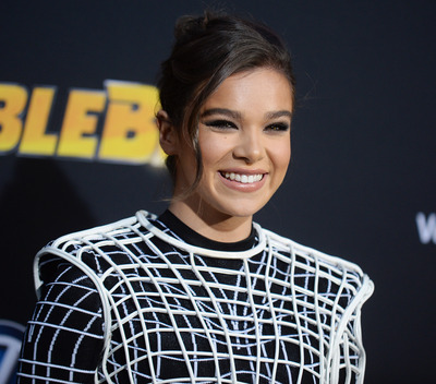 Hailee Steinfeld Poster 3730389