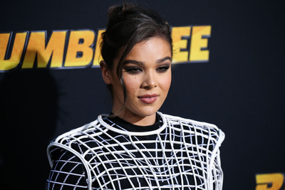 Hailee Steinfeld Poster 3730425