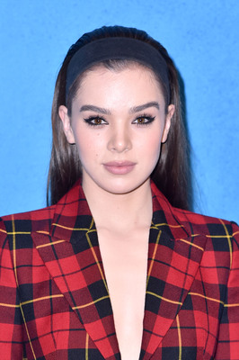 Hailee Steinfeld Poster 3763653