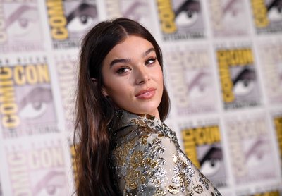 Hailee Steinfeld Poster 3763658