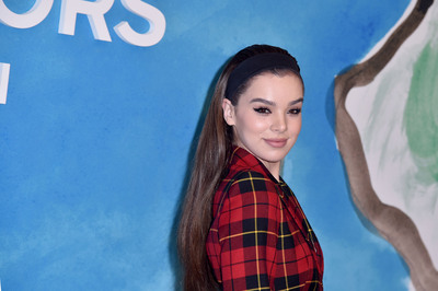 Hailee Steinfeld Poster 3763669