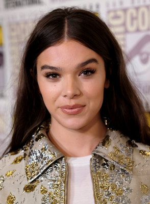 Hailee Steinfeld Poster 3763681