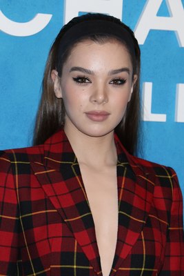 Hailee Steinfeld Poster 3763695