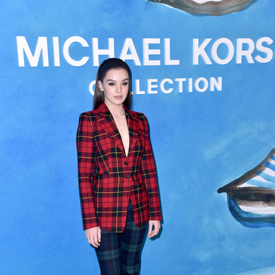 Hailee Steinfeld Poster 3763738