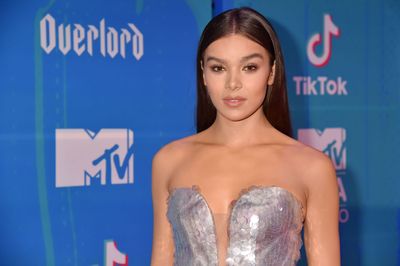 Hailee Steinfeld Poster 3785938