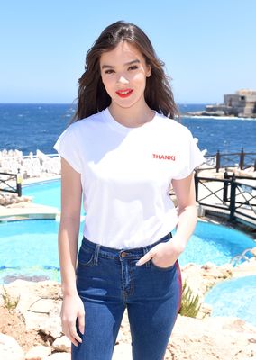 Hailee Steinfeld Poster 3785951