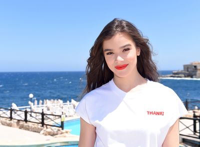 Hailee Steinfeld Poster 3785959