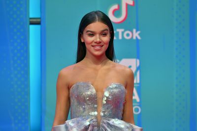 Hailee Steinfeld Poster 3785981