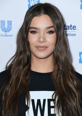 Hailee Steinfeld Poster 3833044