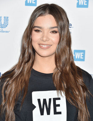 Hailee Steinfeld Poster 3833055