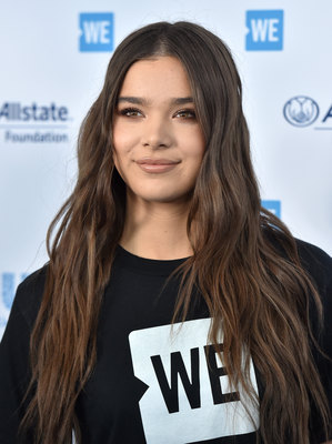 Hailee Steinfeld Poster 3833057