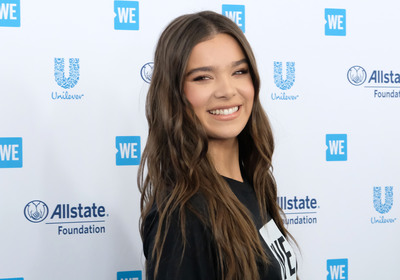 Hailee Steinfeld Poster 3833072