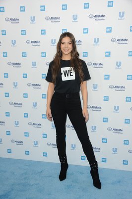 Hailee Steinfeld Poster 3833086