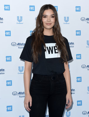 Hailee Steinfeld Poster 3833119