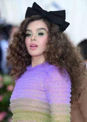 Hailee Steinfeld Poster 3850201
