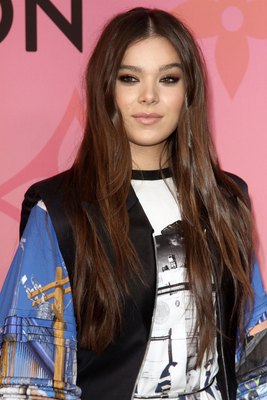 Hailee Steinfeld Poster 3887996