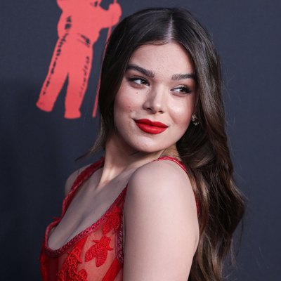 Hailee Steinfeld Poster 3888013