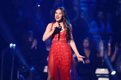 Hailee Steinfeld Poster 3888185