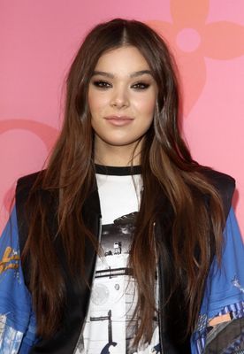 Hailee Steinfeld Poster 3888188