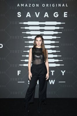 Hailee Steinfeld Poster 3888191