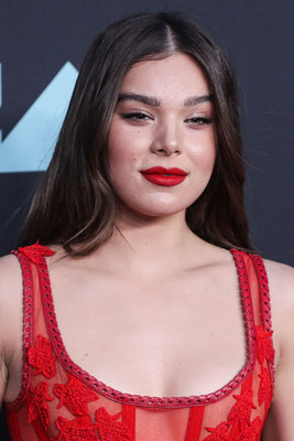 Hailee Steinfeld Poster 3888248