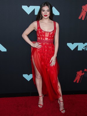 Hailee Steinfeld Poster 3888276