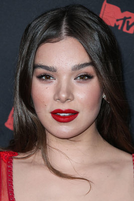 Hailee Steinfeld Poster 3888303