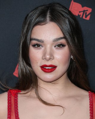 Hailee Steinfeld Poster 3888315