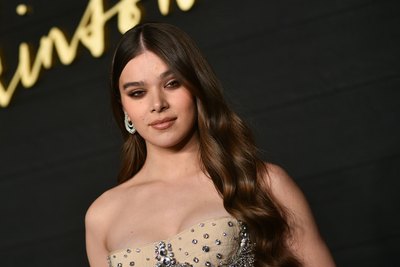 Hailee Steinfeld Poster 3911118