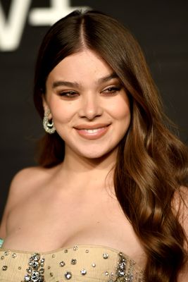 Hailee Steinfeld Poster 3911126