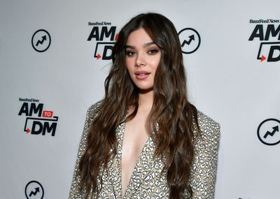 Hailee Steinfeld Poster 3911145